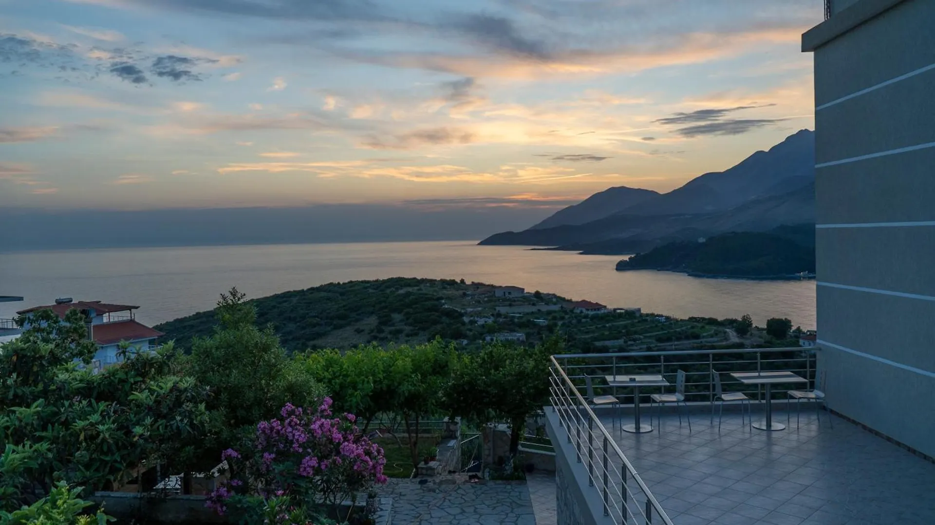 Sunset Serenity Himare Guest house