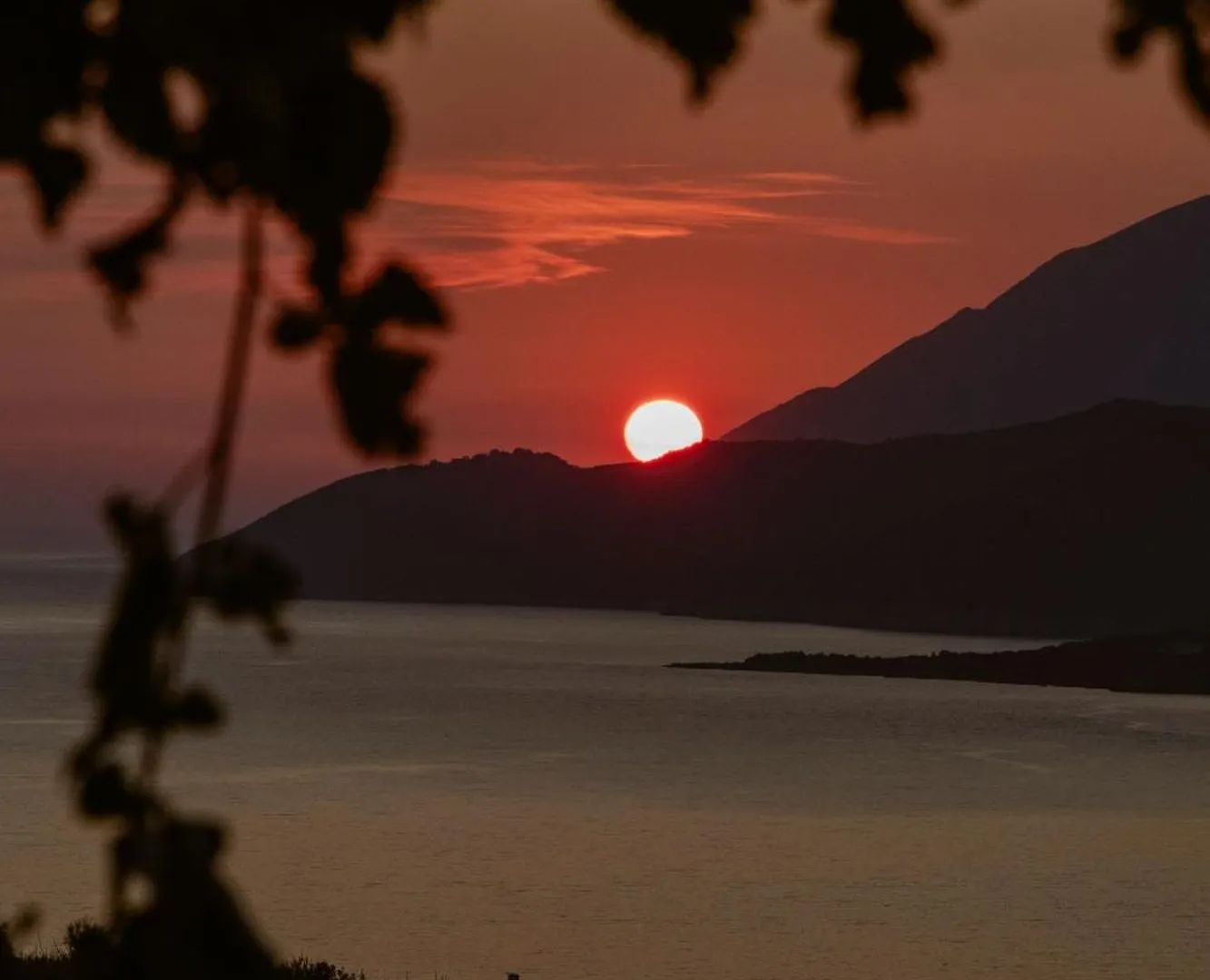 Sunset Serenity Himare 0*,  Albania